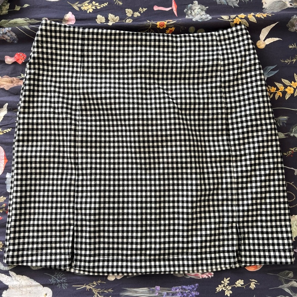 Plaid mini skirt with double slits